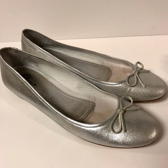 silver flats size 9